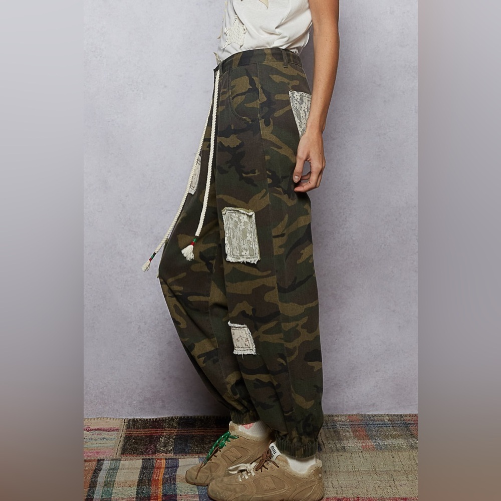 POL Camo Patch Drawstring Cargo Pants in Olive Gr… - image 7